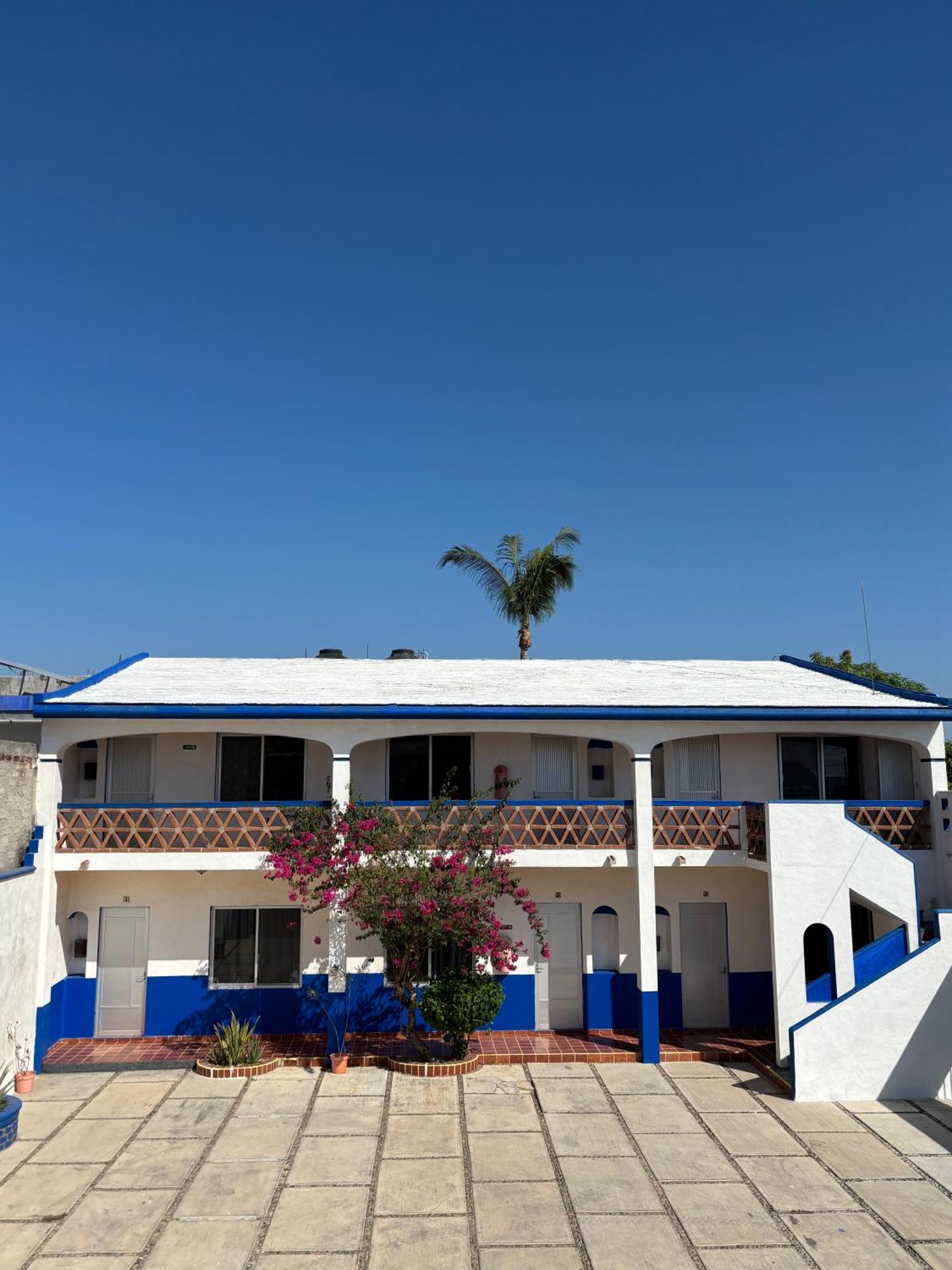 Costa Dorada Hotel Barra de Navidad Exterior photo